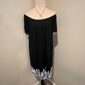 ECLA Black with White accents  Vacation Off-Shoulder, scallop hem Mini Dress, 1X